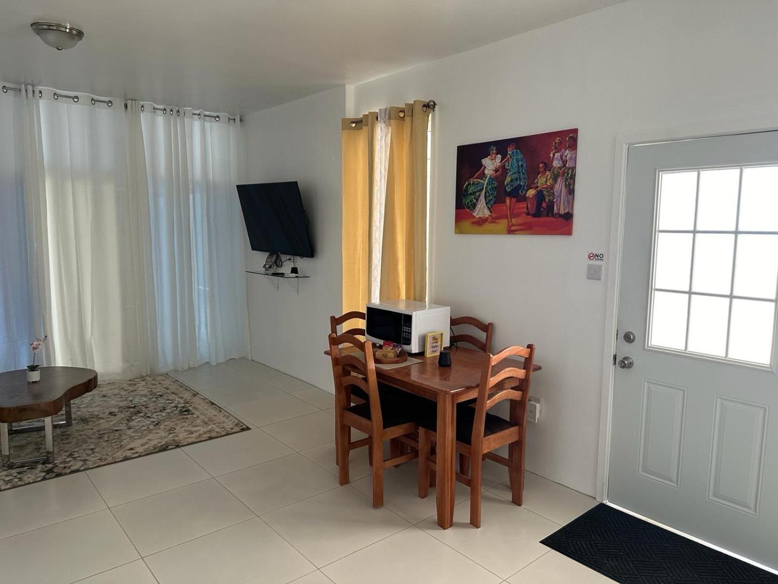 Eldorado Guesthouse & Car Rental Розо Номер фото
